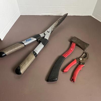 Trimmers, Axe, and Clippers