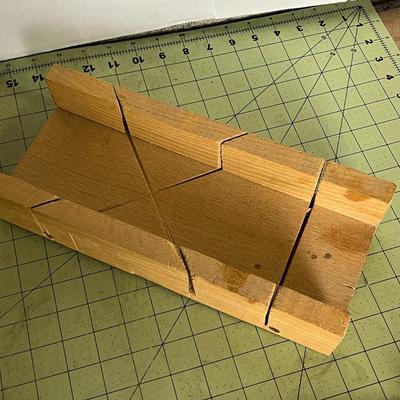 Saw Bundle & Miter Box