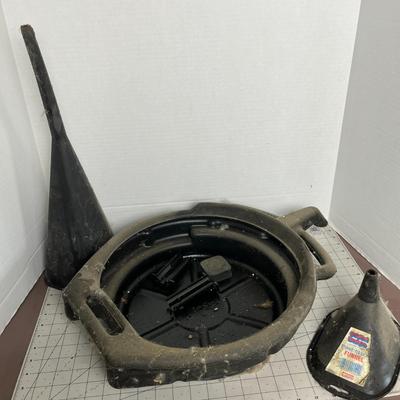 Oil Pan and Funnels
