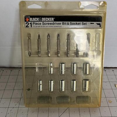 Black + Decker Bit & Socket Set