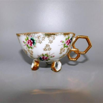 11 Lot of 4 Vintage Tea Cups and Reticulated Saucers with Stands- Royal Sealy / Fan Crest 2647 / Japan