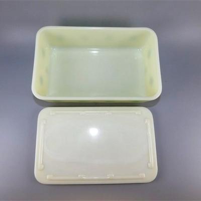 29 Vaseline McKee With Green Polka Dots Refrigerator Dish Does has Minor Chips on the Inside of Lid. Straw Mark in Bottom 257-N-2/ 8 X 5 X 2