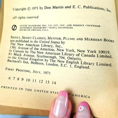 60 Lot of 4 MAD Signet and Warner Paperback Library Books