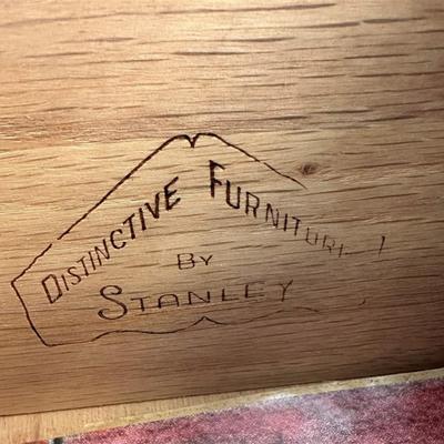 61 Distinctive Furniture By Stanley Chest of Drawers - 5 Drawers 36 x 18 x 43 1/2