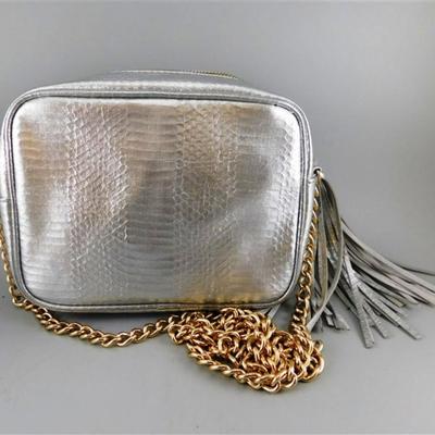 69A Victoria's Secret Silver Metallic Crossbody Purse with Gold Chain Strap