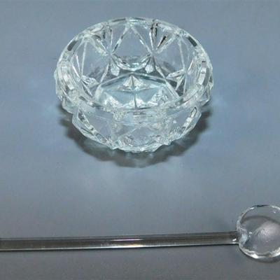 72 Lot of 6 Crystal Salt Cellars with 6 Tiny Spoons