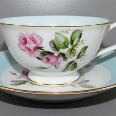 82 Lot of 4 Cups and Saucier with Stands- French Market New Orleans La / RC Japan 1259