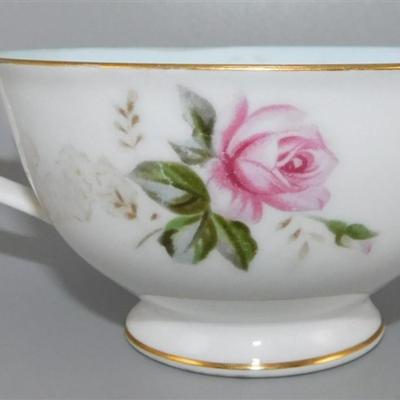 82 Lot of 4 Cups and Saucier with Stands- French Market New Orleans La / RC Japan 1259