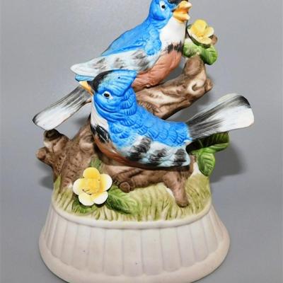 91 Gorham Blue Bird and Flowers Music Box 6 inches