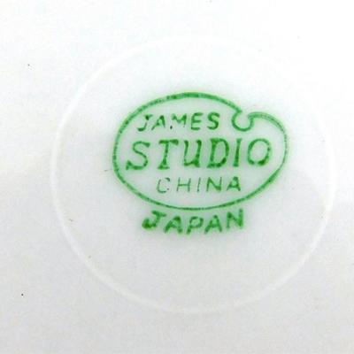 99 Lot of 4 James Studio China Plates 6 1/2