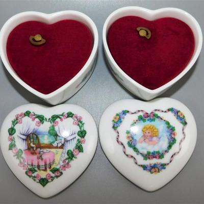 101 Lot of 2 Heritage House Music Boxes - Heart - Misty /Smoke Gets in Your Eyes 3 x 1 1/2