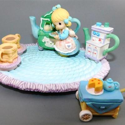 103 Enesco Precious Moments 1998 Mini Tea Set - Kitchen Theme - 5 in plate