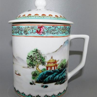 104 Lot of 11 Including Lids. Asian Theme Miscellaneous Pieces