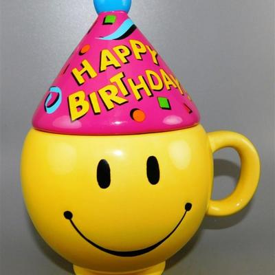 105 Happy Birthday Smiley Face Mug with Lid 8 in