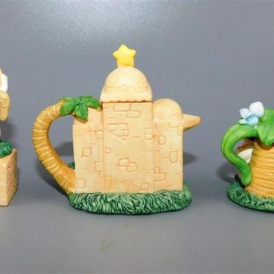 121 Ensco Precious Moments 1998 Mini Tea Set- Christmas Theme 5 in Plate