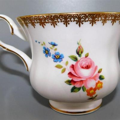 128 Lot of Cups and Saucers with Stands - Rossetti Antique Rose / Royal Grafton