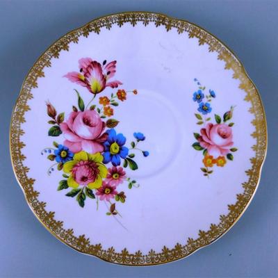 128 Lot of Cups and Saucers with Stands - Rossetti Antique Rose / Royal Grafton