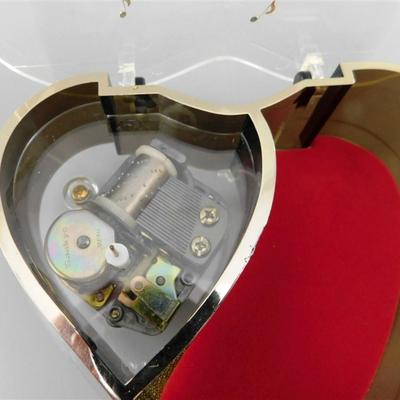 129 Lot of 2 Music Boxes- Reuge Doctor Zhivago and Heart No Name 4 -6 inches