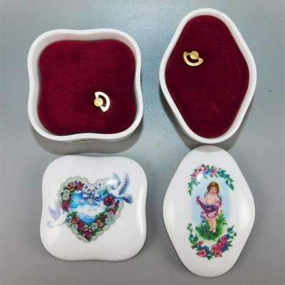131 Lot of 2 Heritage Musical Boxes Square/Oval- Love Me Tender / Love Story 3- 3 1/2