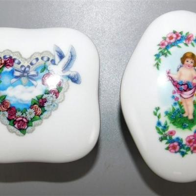 131 Lot of 2 Heritage Musical Boxes Square/Oval- Love Me Tender / Love Story 3- 3 1/2