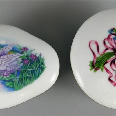 132 Lot of 2 Heritage Musical Boxes Circle/ Oval -Yesterday/ Romeo and Juliet 3-3 1/2