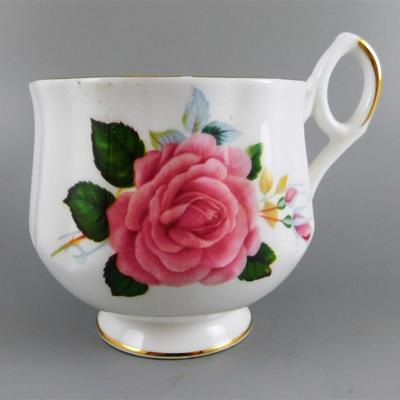140 Lot of 4 Cups and Saucers with Stands- Royal Dover Made in England /Made In China/ Alpine