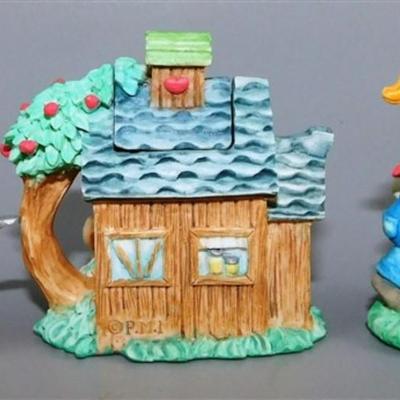 142 Ensco Precious Moments 1997 Mini Tea Set- Apple Barn- 4 in Plate