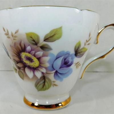 148 Lot of 4 Cups and Saucers with Stands - Royal Albert Old Country Roses/ Royal Stafford / Royal Sutherland Staffordshire /Sango Carlton