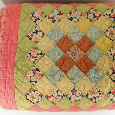 149 Vintage Quilt 80 x 67 Small Squares & Floral Back