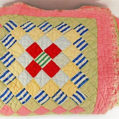 149 Vintage Quilt 80 x 67 Small Squares & Floral Back