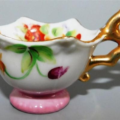 150 Lot of 4 Cups and Saucier with Stands- Betson's / MT Japan / Sealy / Made in Japan