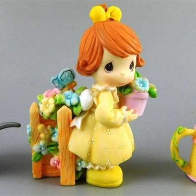 151 Ensco Precious Moments 2000 Mini Tea Set- Garden 4 inch Plate