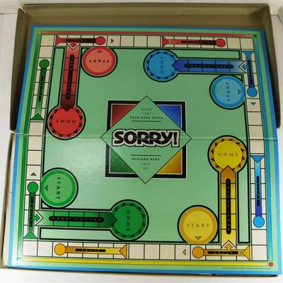 152 Sorry Parker Brother's Board Game 1992 20 x 10