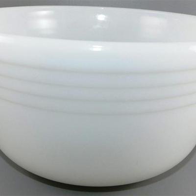 155 Vintage Pyrex White Ribbed Mixing Bowl #10 8 1/2 x 5 1/2