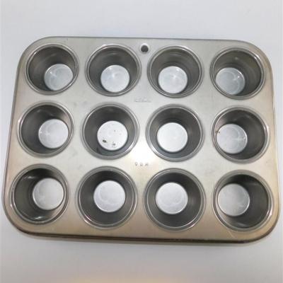 169 Lot of 4 Muffin Pans- Wilton/Ekco 12-14 inches