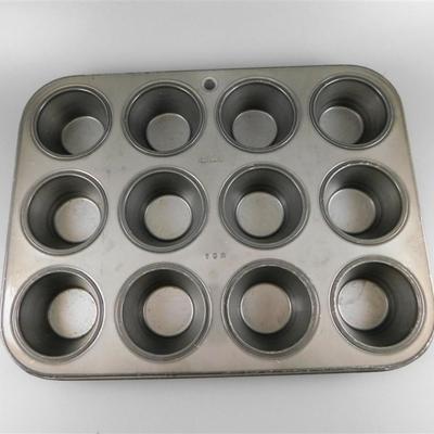 169 Lot of 4 Muffin Pans- Wilton/Ekco 12-14 inches