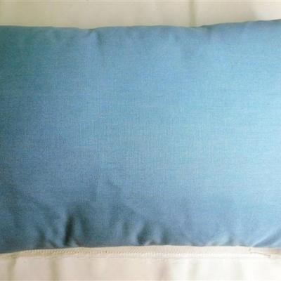 175 Lot of 2 Elaine Smith "Rain on Me" Water Resistant DÃ©cor Pillows 12 x 20