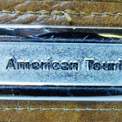 182 American Tourister 2 Suitcase Set 1986 - Large 29 1/2 x 22 x 9 1/2 - Small 21 1/2 x 14 x 7 ~ normal wear ~ scuffs/nicks