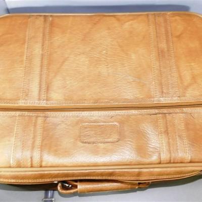 182 American Tourister 2 Suitcase Set 1986 - Large 29 1/2 x 22 x 9 1/2 - Small 21 1/2 x 14 x 7 ~ normal wear ~ scuffs/nicks