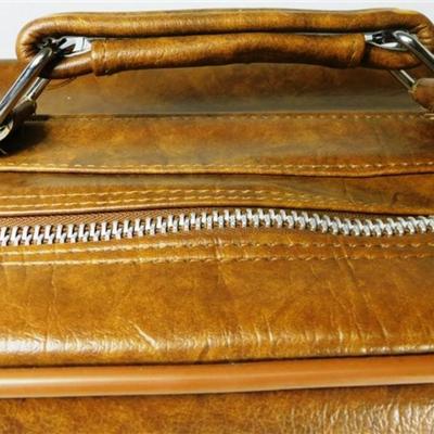 182 American Tourister 2 Suitcase Set 1986 - Large 29 1/2 x 22 x 9 1/2 - Small 21 1/2 x 14 x 7 ~ normal wear ~ scuffs/nicks