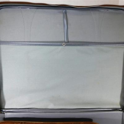 182 American Tourister 2 Suitcase Set 1986 - Large 29 1/2 x 22 x 9 1/2 - Small 21 1/2 x 14 x 7 ~ normal wear ~ scuffs/nicks