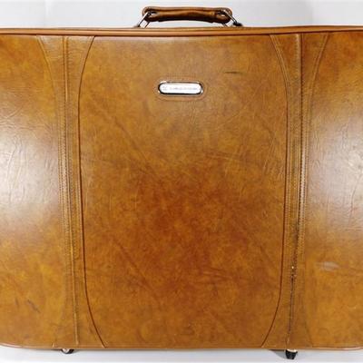 182 American Tourister 2 Suitcase Set 1986 - Large 29 1/2 x 22 x 9 1/2 - Small 21 1/2 x 14 x 7 ~ normal wear ~ scuffs/nicks