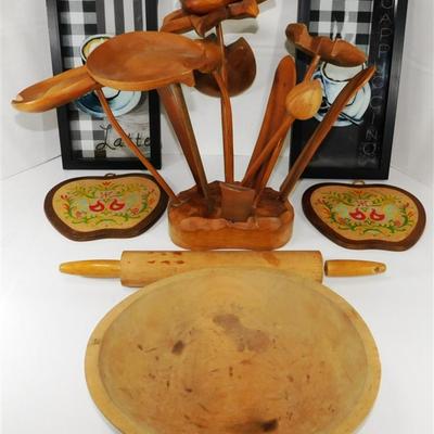 195 10 1/2 Small Wooden Dough Bowl - 7 x 14 Lot of 2 Plaid Coffee Shadow Box Style Pictures- 15" Wooden Sculpture of Lily Pads and...