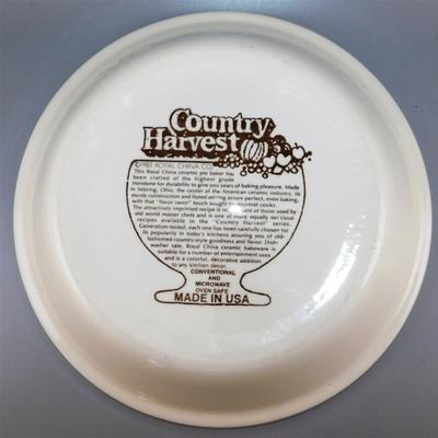 196 Lot of 5 - Pyrex 9-10 inches / Apple Pie 1983 Royal China 11 inches / Glass Platter 13 1/2
