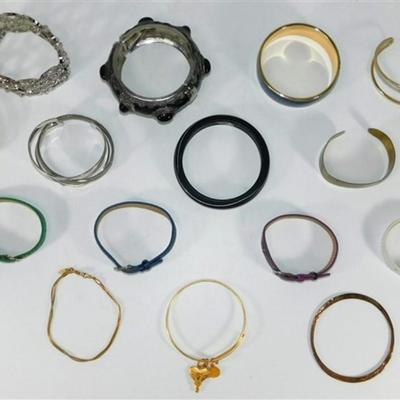 198 Fashion Jewelry ~ Bulk Lots ~ Bracelets
