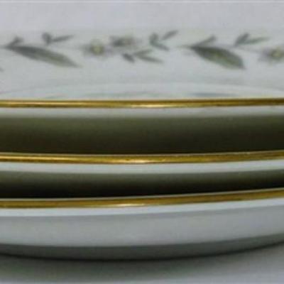 209 B23 of 20 Royal Jackson China Floral Design with Gold Trim