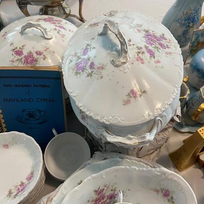 U1085 Large Lot of Limoges / Austria China
