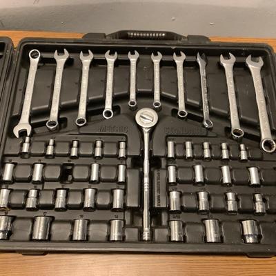 W1330 Stanley Mechanics Tool Set