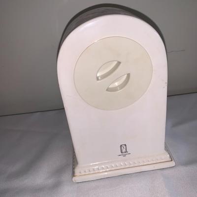 Vintage domed table top clock.