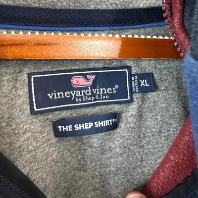 7 Pc. Lot Men's Tops/Jackets - Polo, Nautica, Vineyard Vines, Robert Graham Sz. XL